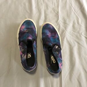 Size 7.5 galactic vans